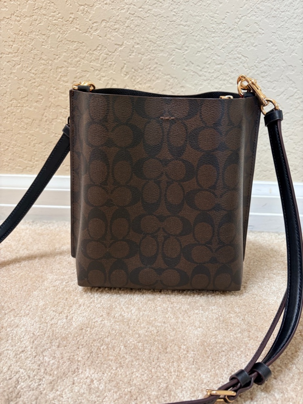 Coach Dark Brown Signature Crossbody with Gold Hardware - Picture 4 of 4